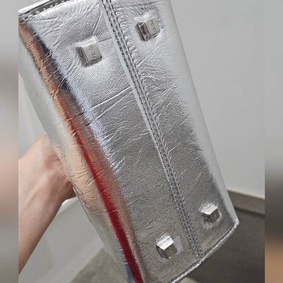 *SOLD* Fendi By The Way Mini Boston Bag - Picture 4 of 12